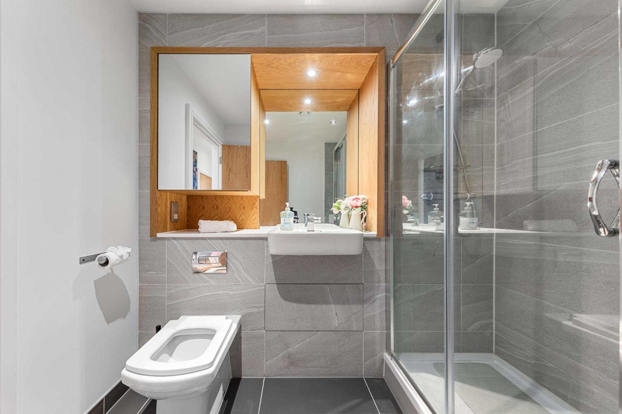 Trendy 2 Bed Flat In Greenwich With Car Parking لندن المظهر الخارجي الصورة